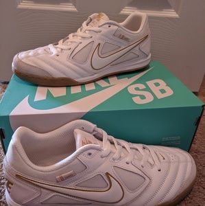 nike sb gato white gold